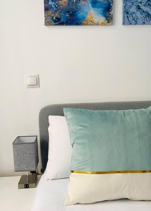 Style & Design Flat In The Center Of Madrid Apartment Exterior photo
